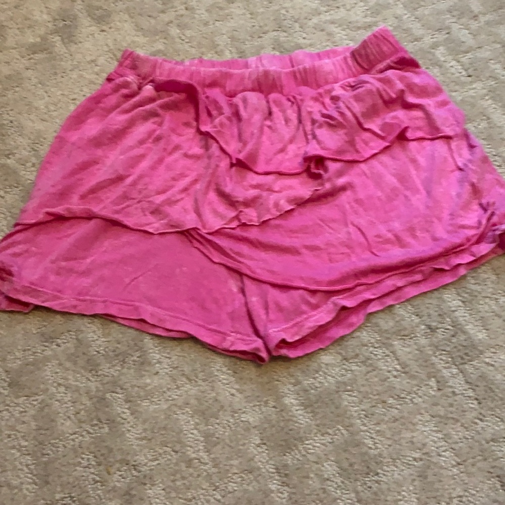 Girl’s Erge pink shorts, Size L (14)